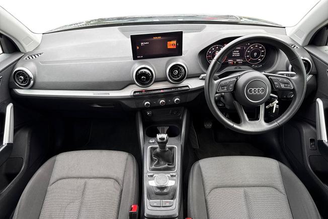 AUDI Q2 Photo 11