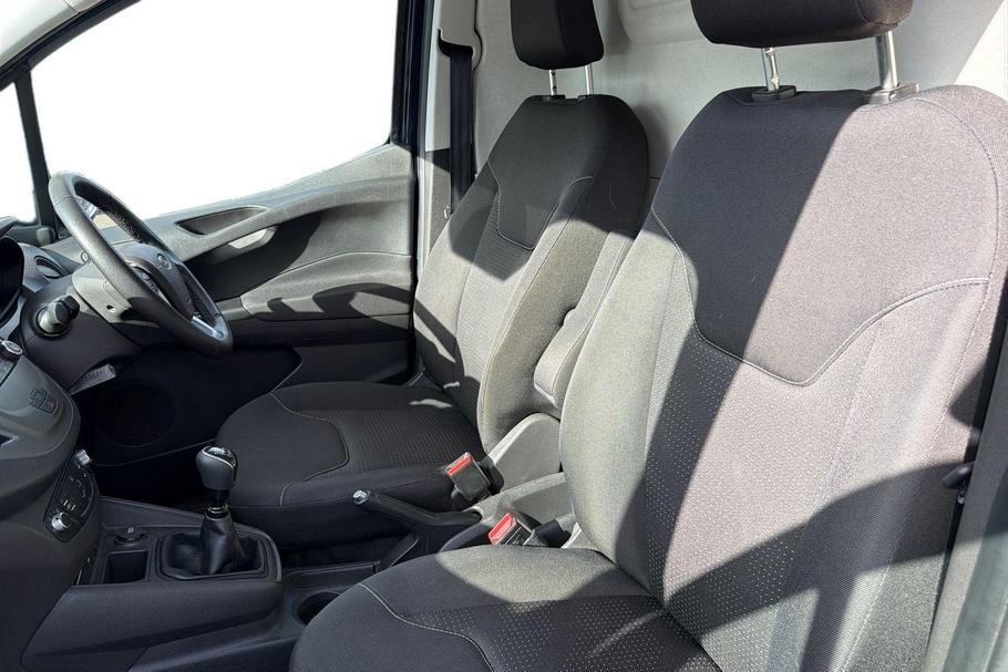 Used Ford TRANSIT COURIER FY21SOC 10