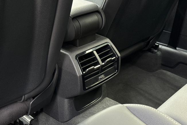 AUDI Q3 Photo 26