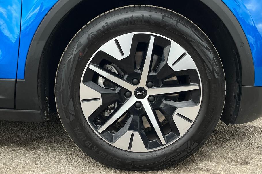 Used Ford EXPLORER 8