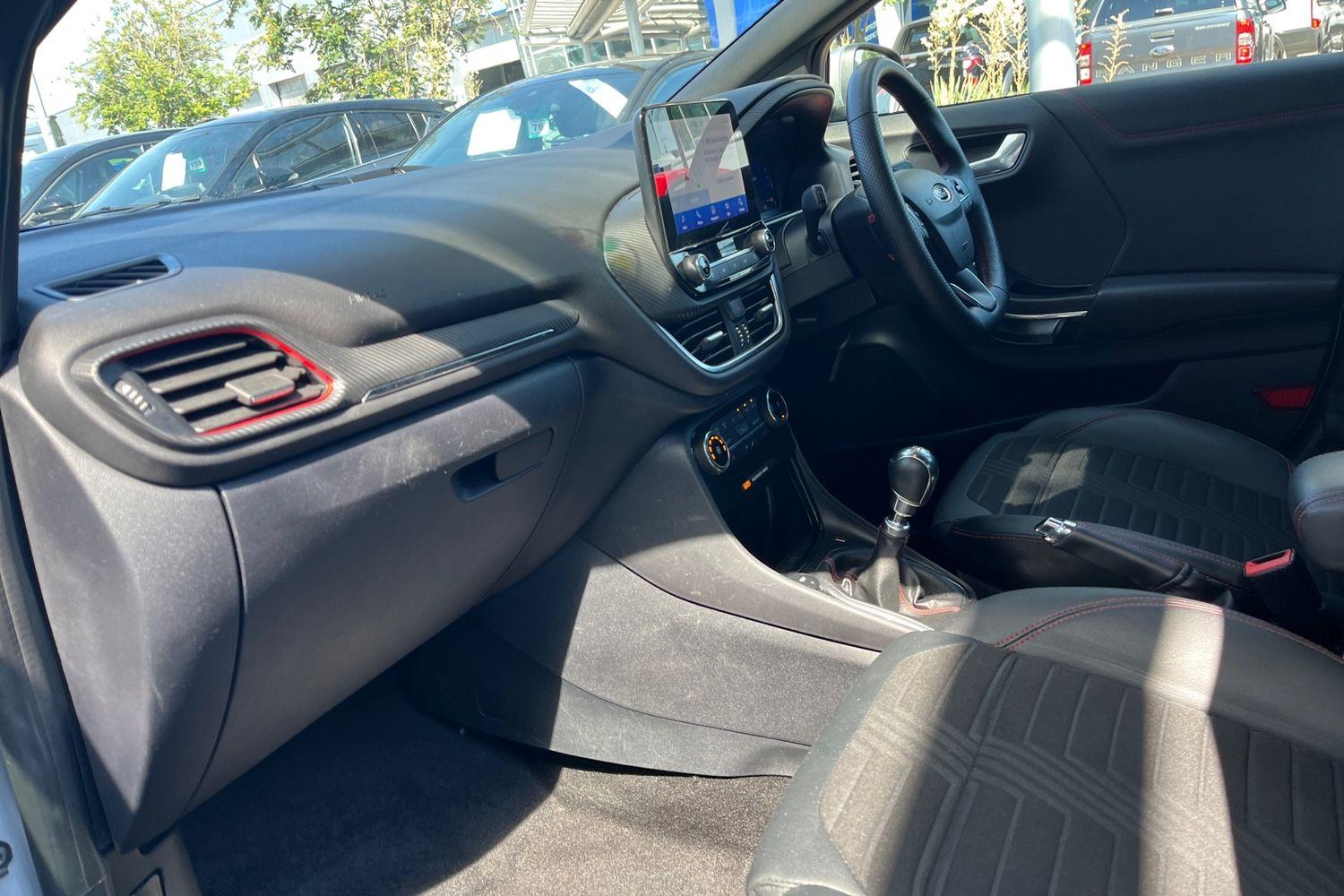 Ford PUMA Photo 17