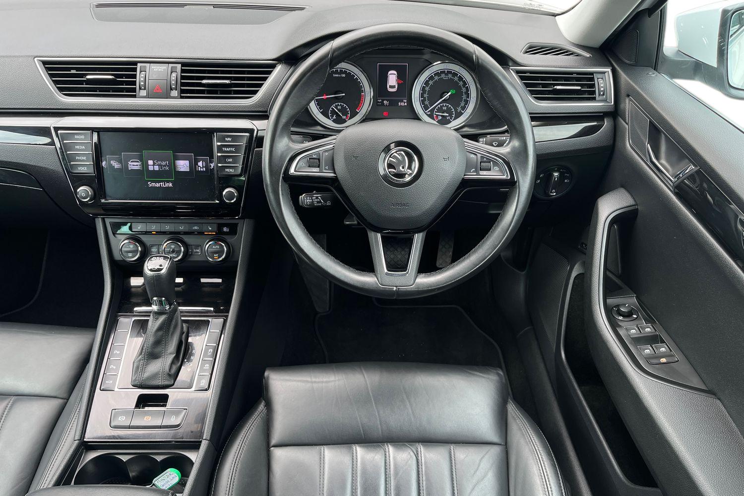 Skoda SUPERB Photo 10