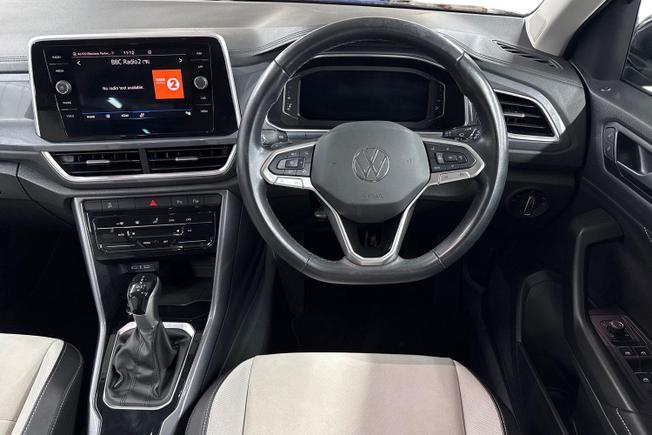 VOLKSWAGEN T-Roc Photo 11