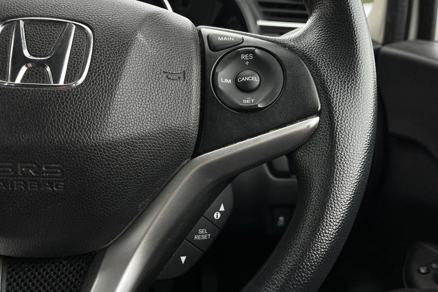 Honda Jazz Photo autoimg-bae5a990ef1be4aa7ff86e8eba8d86a31c303c78.jpg