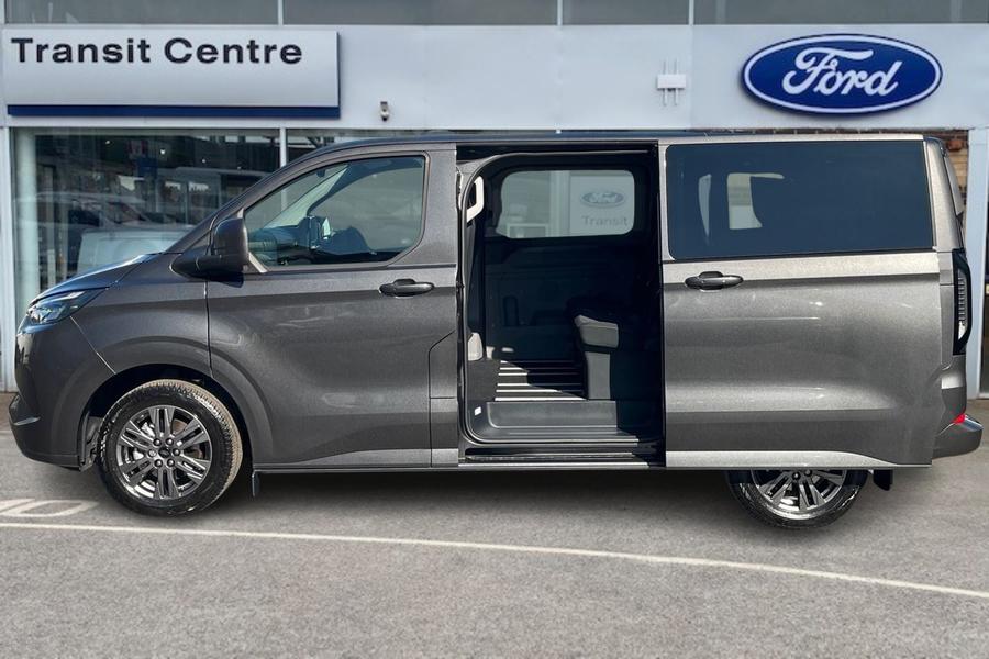 Ford TOURNEO CUSTOM Photo autoimg-bae6b8d1fd8cc513910a6ab58c56dc2ec65f9a6f.jpg