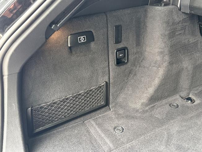 BMW 3 Series Photo 40