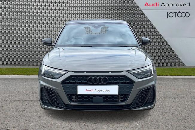 AUDI A1 Photo 8