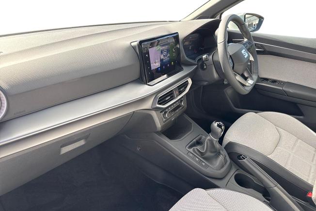 SEAT Arona Photo 2