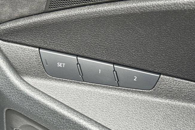 Audi e-tron Photo 29