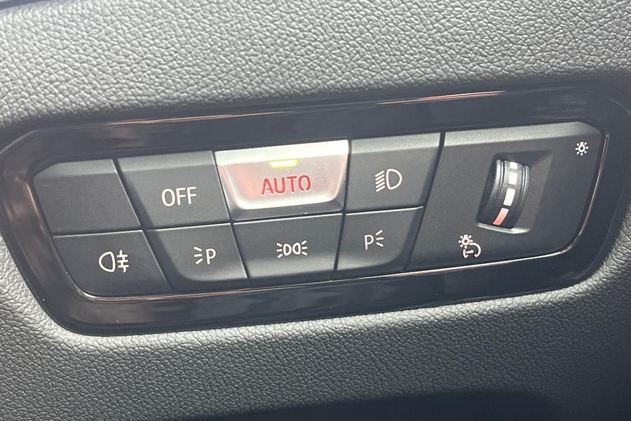BMW 2 SERIES Photo autoimg-baf28840f89bb1ac4b97e2225f1e9ba5fe33cb95.jpg
