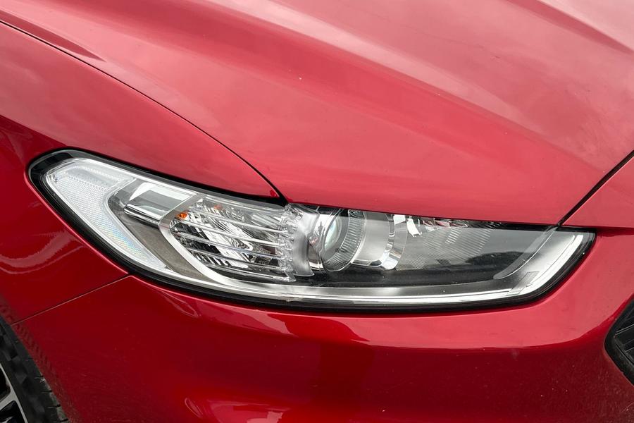 Ford MONDEO Photo autoimg-baf2989e39a2d8b478b8b440b73983b38b4afed2.jpg