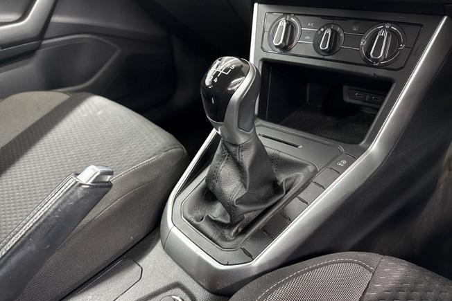 VOLKSWAGEN Polo Photo 21