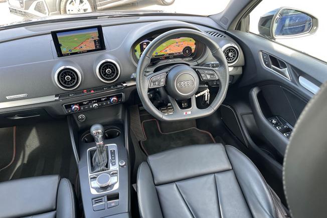 AUDI S3 Photo 56