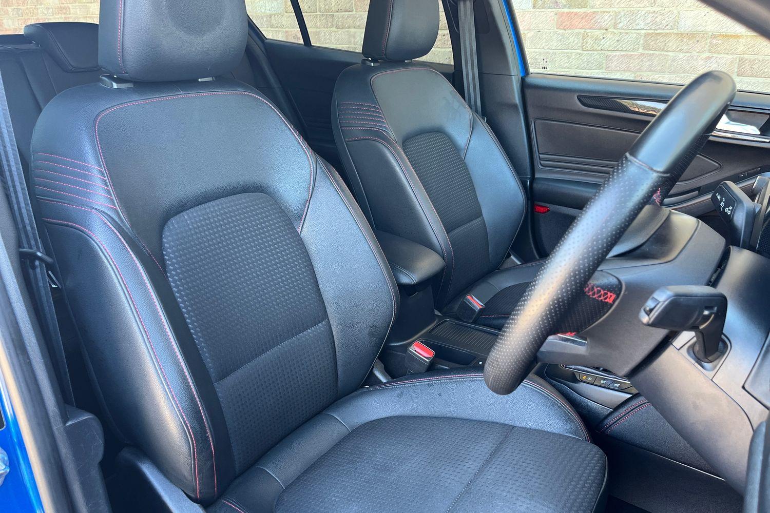 Ford FOCUS Photo 16