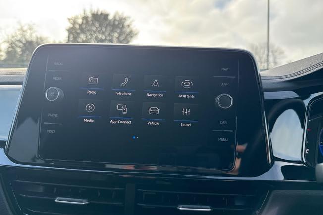 Volkswagen T-Roc Photo 13