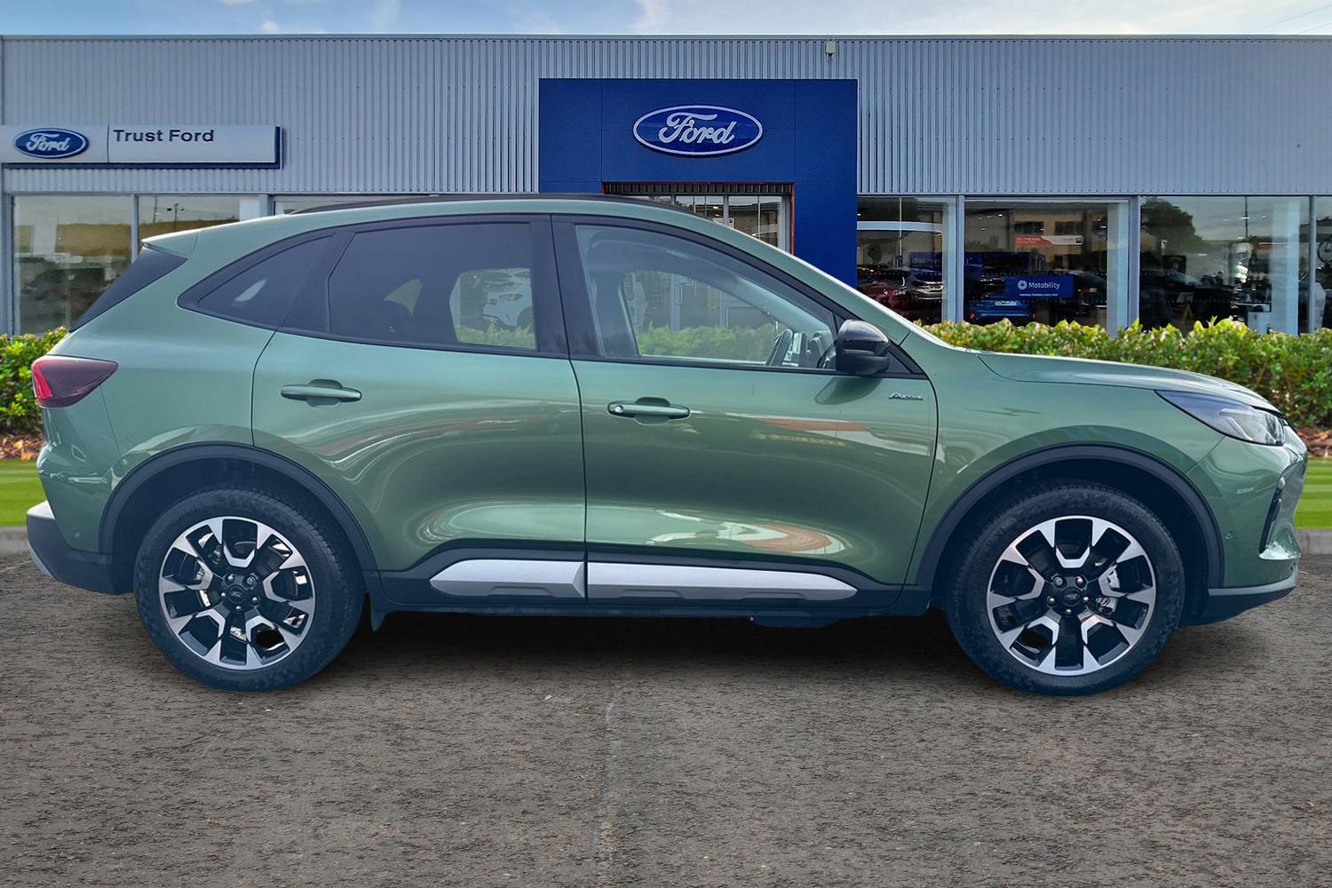 Ford KUGA Photo 2