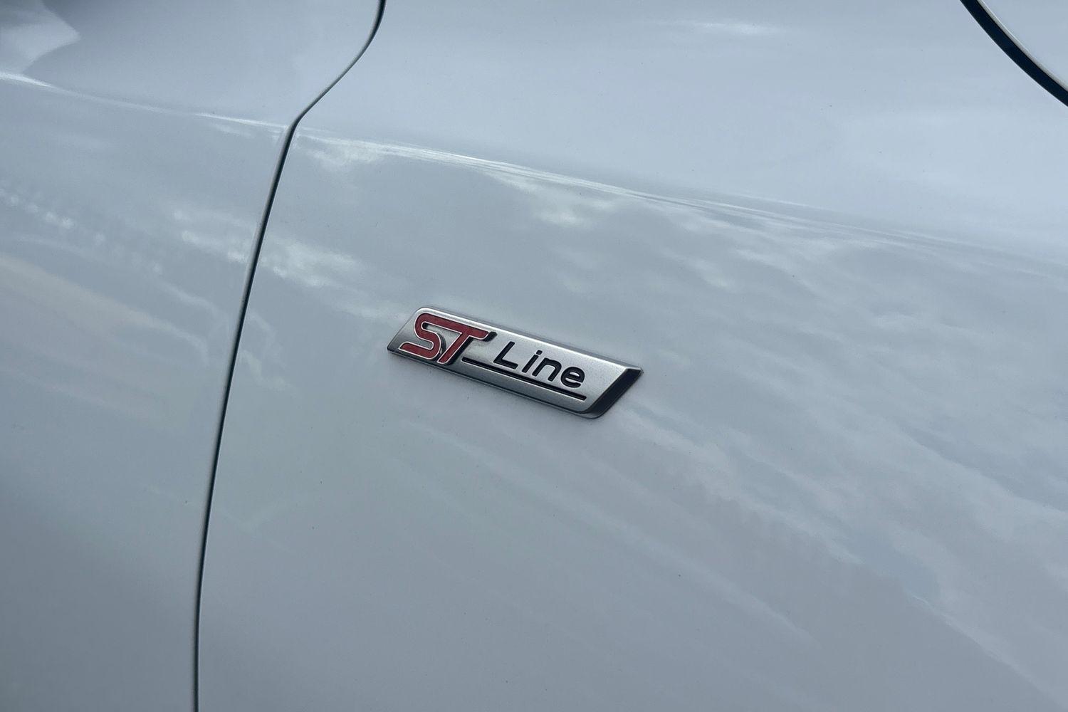 Ford Focus Photo 22