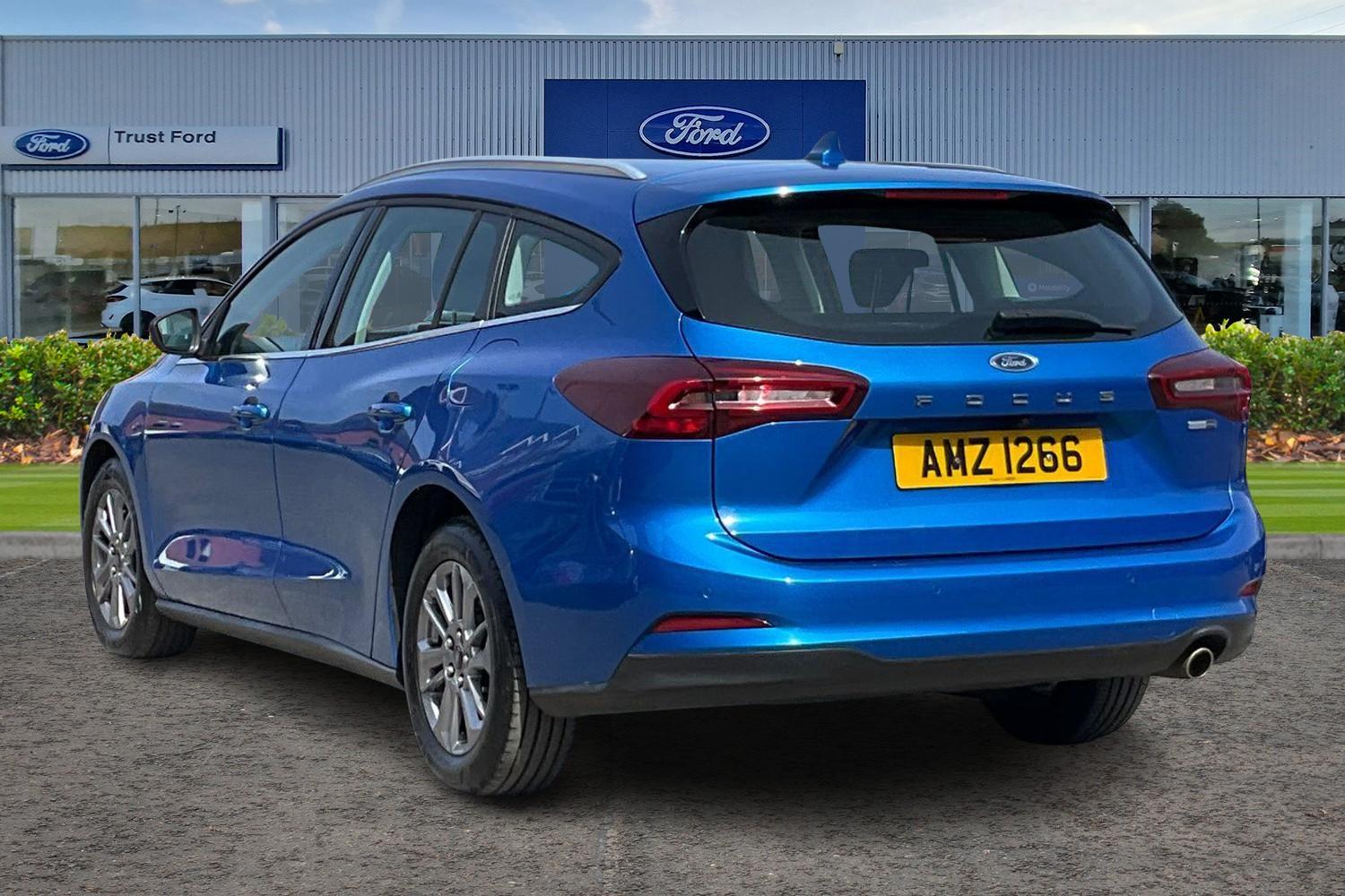 Ford FOCUS Photo 1
