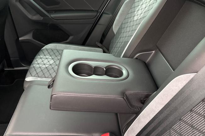 VOLKSWAGEN Tiguan Photo 34