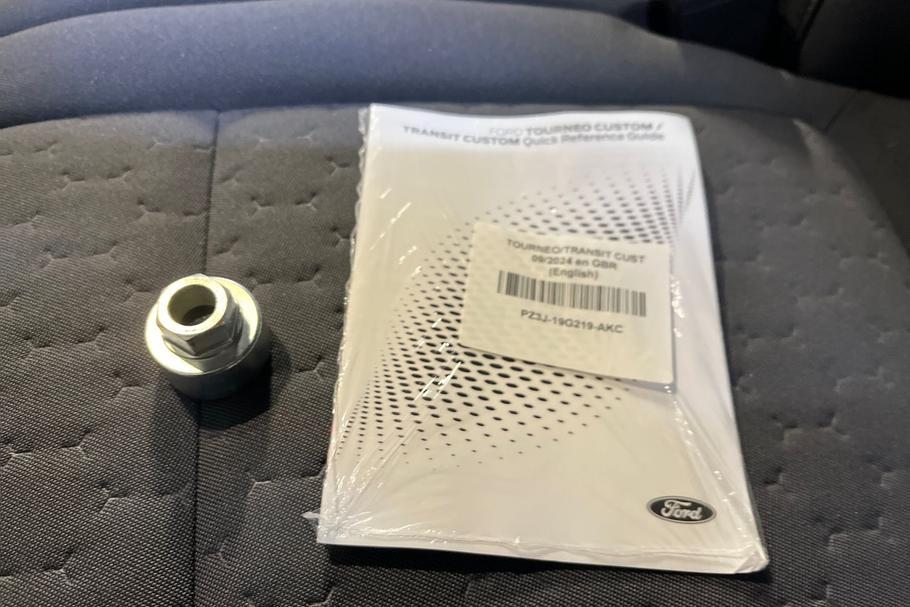 Used FORD TRANSIT CUSTOM WN75AVY 28