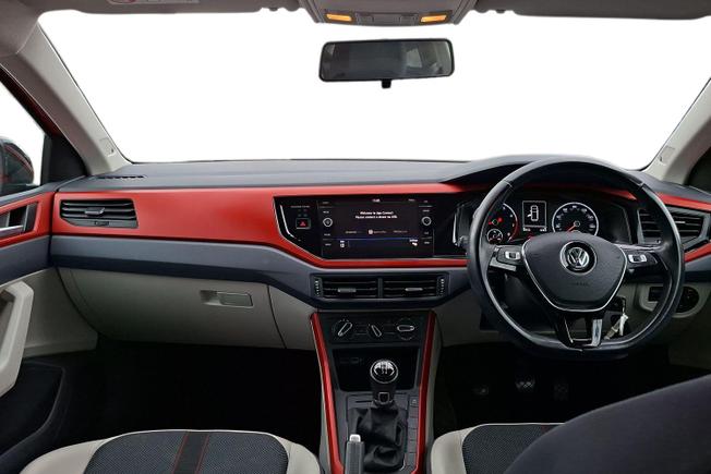 VOLKSWAGEN Polo Photo 10