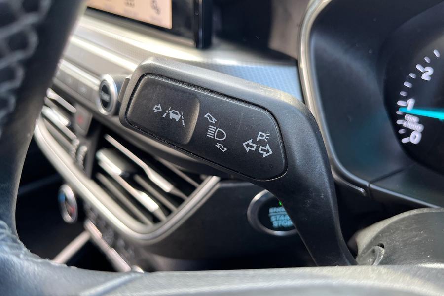 Ford FOCUS Photo autoimg-bb0b4092a2916060061217019d0f64ab75a8e34b.jpg