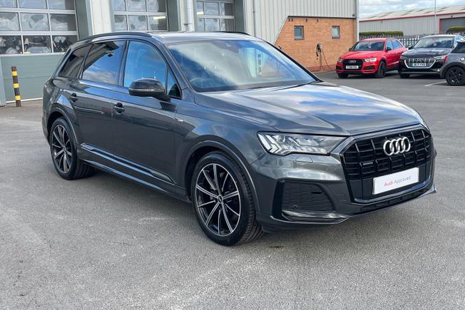 AUDI Q7 Photo 21