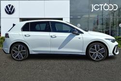 VOLKSWAGEN Golf Photo 4