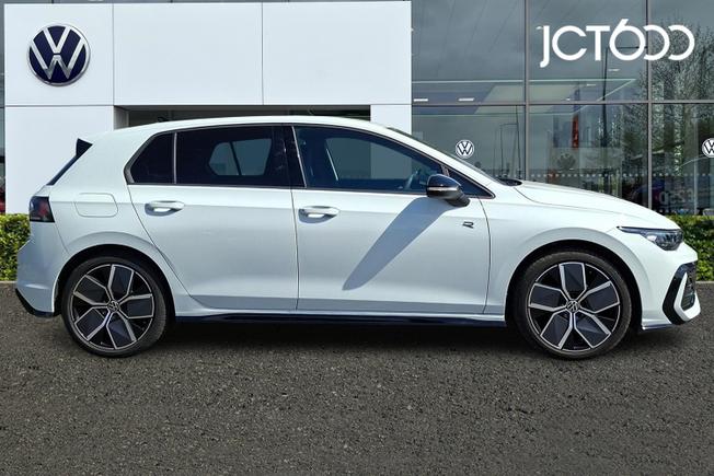 VOLKSWAGEN Golf Photo 4