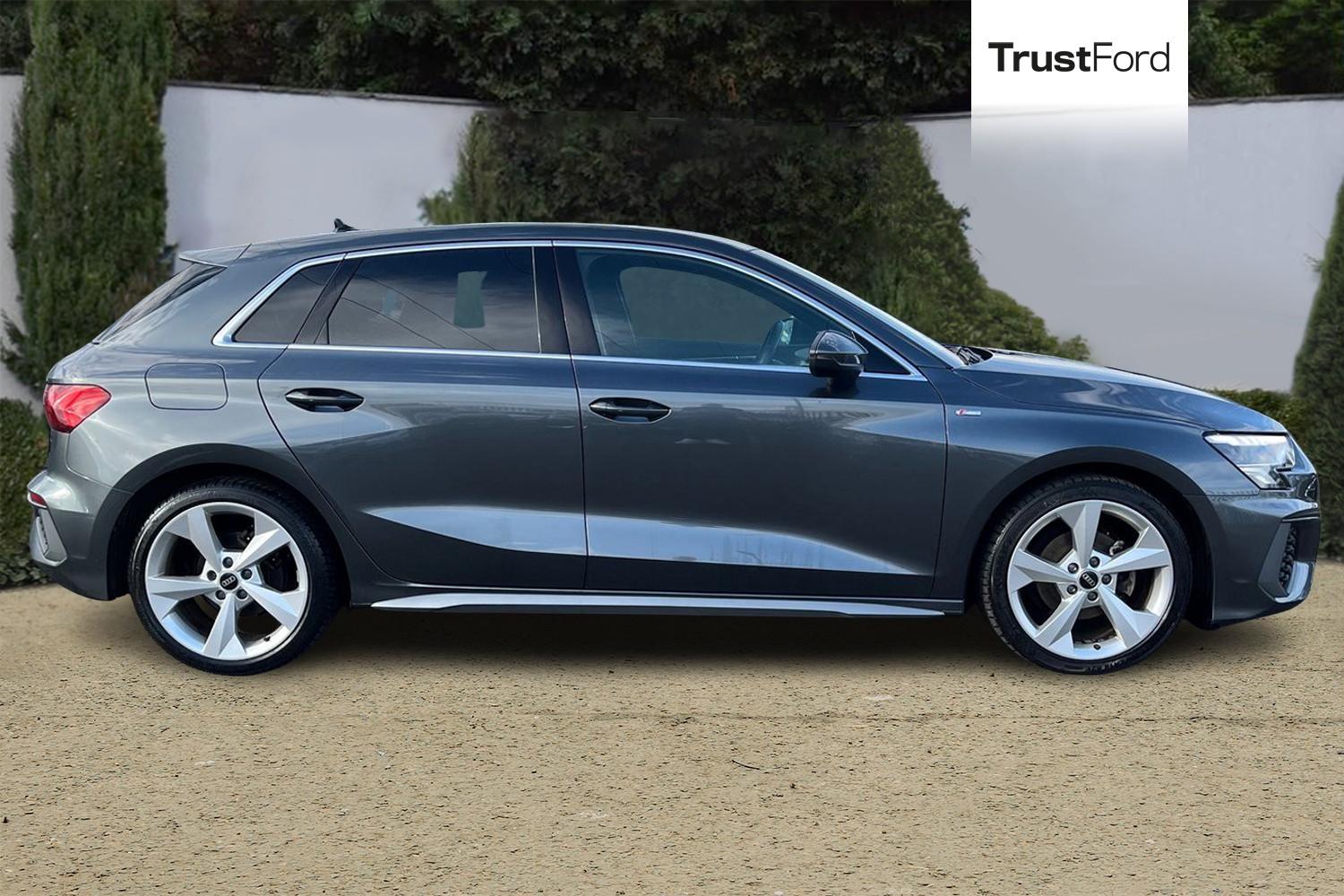 Audi A3 Photo 2