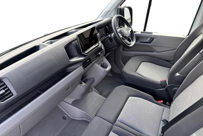 VOLKSWAGEN Crafter Photo 2