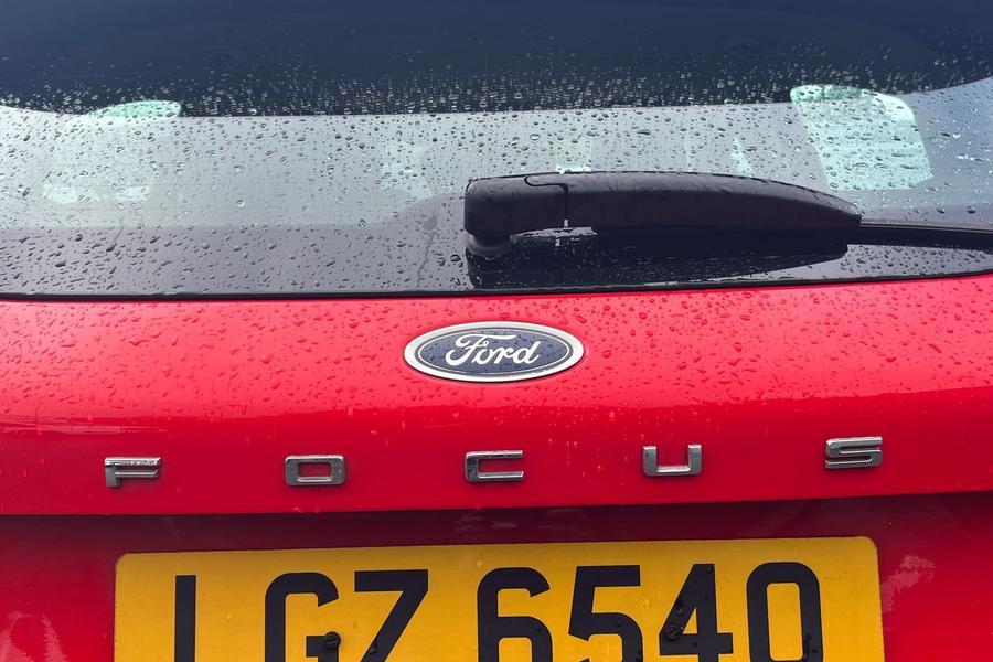 Ford Focus Photo autoimg-bb14b84dda599983f4ad66c8e436ff28a29b56ea.jpg