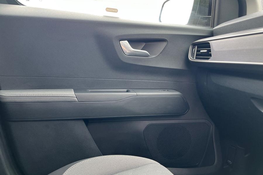 Ford TRANSIT COURIER Photo autoimg-bb167a7bed578d2c2e98724950df75e96c8e4667.jpg