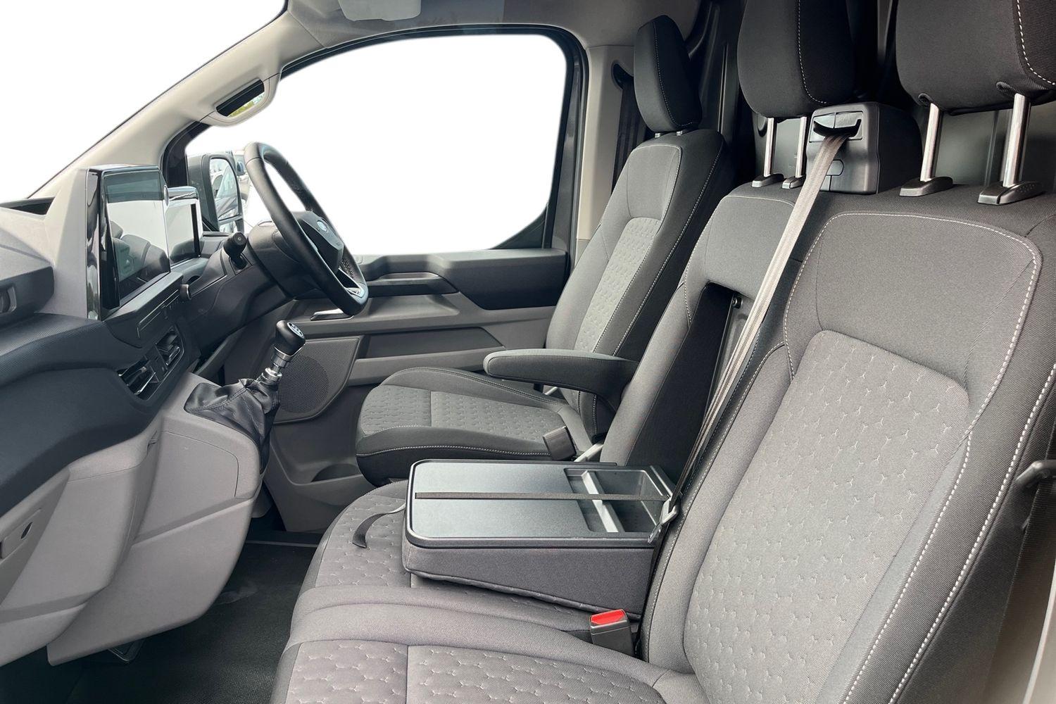 Ford TRANSIT CUSTOM Photo 9