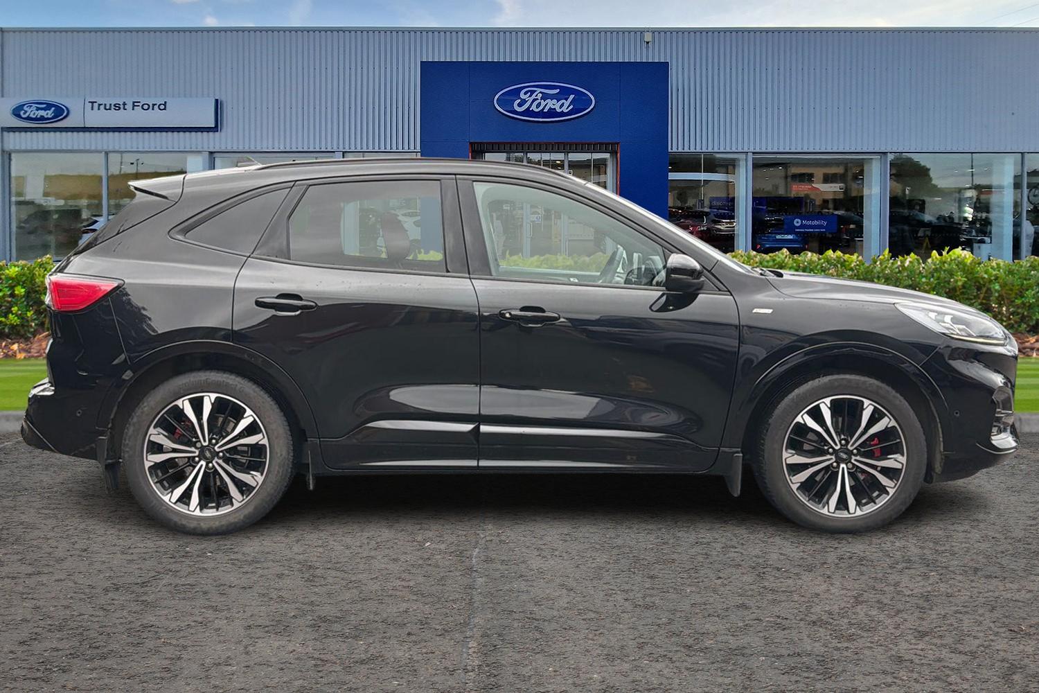 Ford KUGA Photo 2
