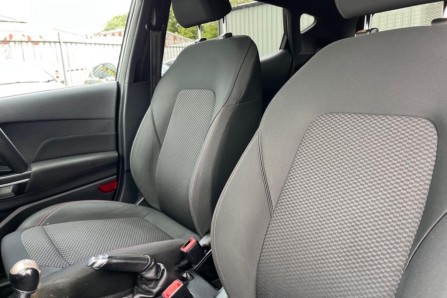 Ford FIESTA Photo autoimg-bb201c1ee794c1c0a52b606c9e059b341b221f67.jpg