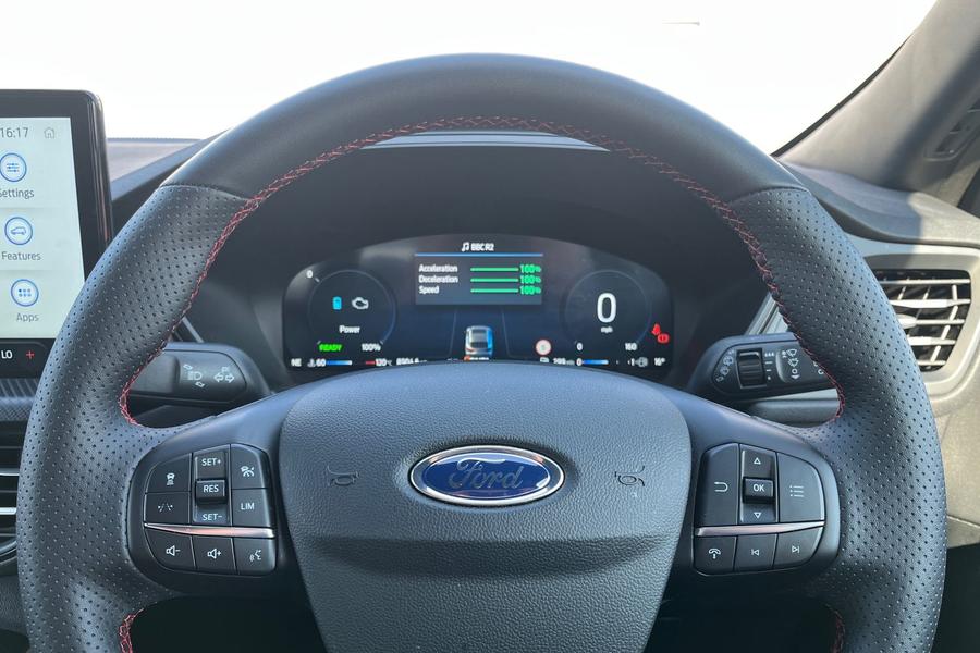 Ford KUGA Photo autoimg-bb224c40d2dad2f23bd032206a4442383edd9ebc.jpg