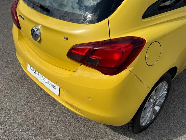 VAUXHALL Corsa Photo 22