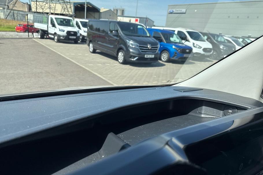 Used Ford TRANSIT CUSTOM SG75AVV 37