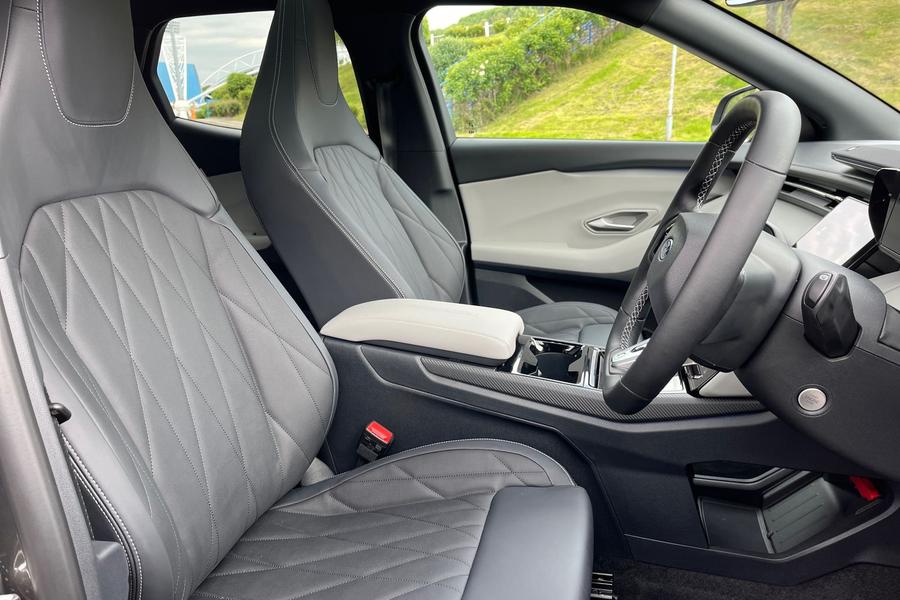 Ford CAPRI Photo autoimg-bb261a5d0c69a9930ae320f7be1ba9ee791198d2.jpg