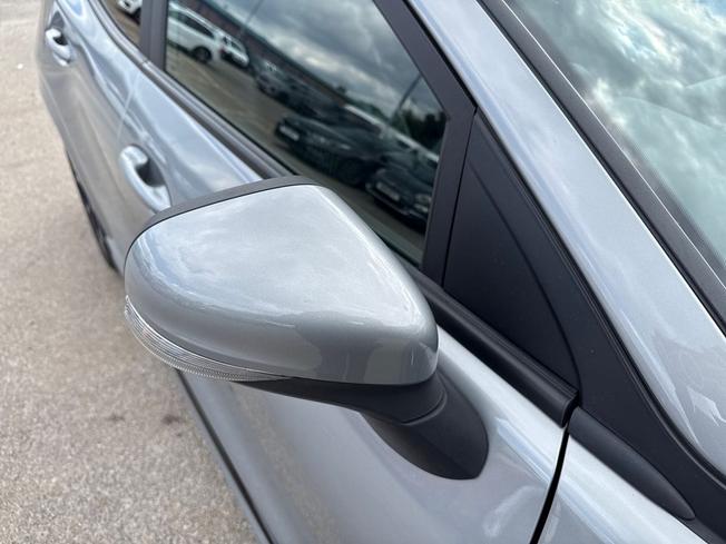 FORD Puma Photo 20