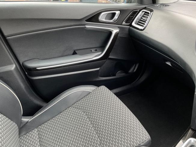 KIA Ceed Photo 52