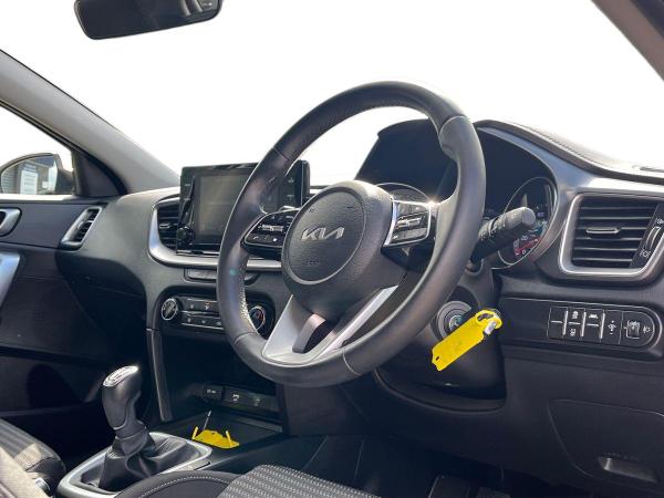 Kia Ceed Photo autoimg-bb2e6fd4dc0b1de88430e96ccbc53363d17a91ae.jpg