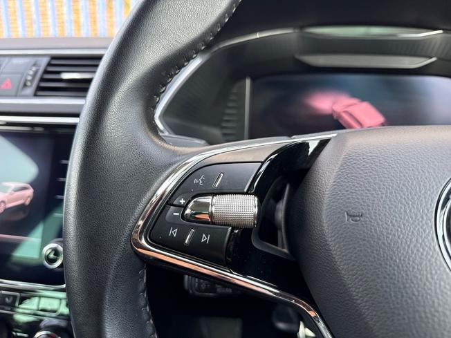 ŠKODA Superb Photo 16
