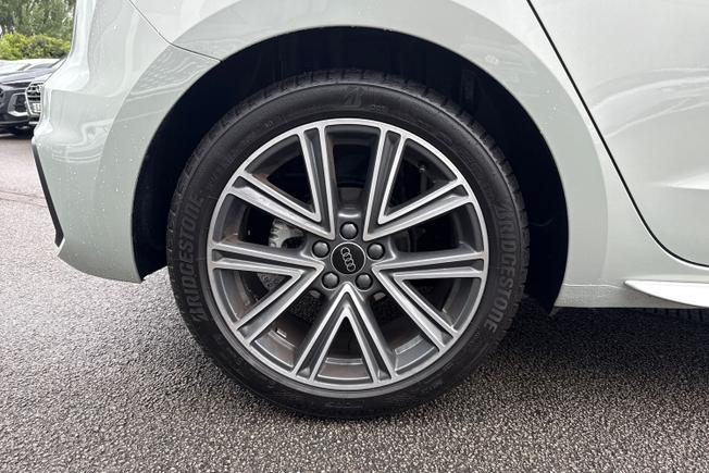AUDI A1 Photo 5