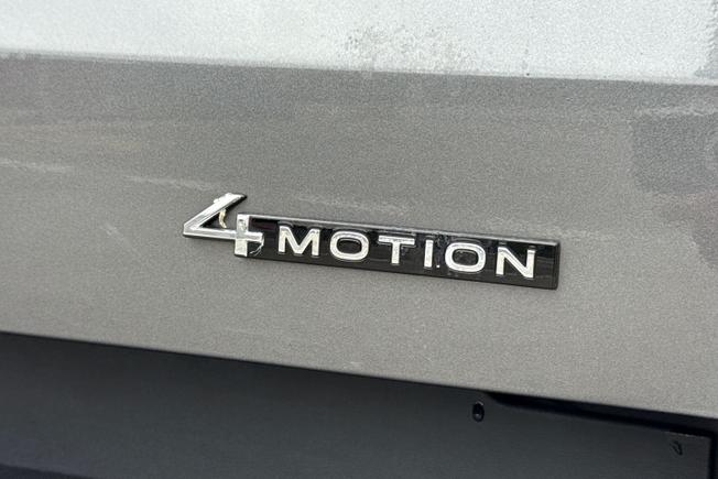 VOLKSWAGEN Amarok Photo 25
