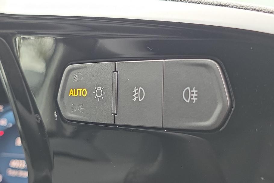 Used FORD TRANSIT CONNECT BG75DRV 16