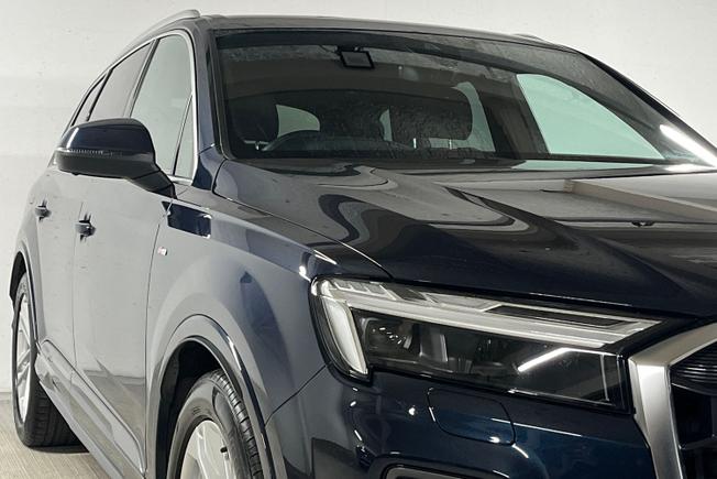 Audi Q7 Photo 38