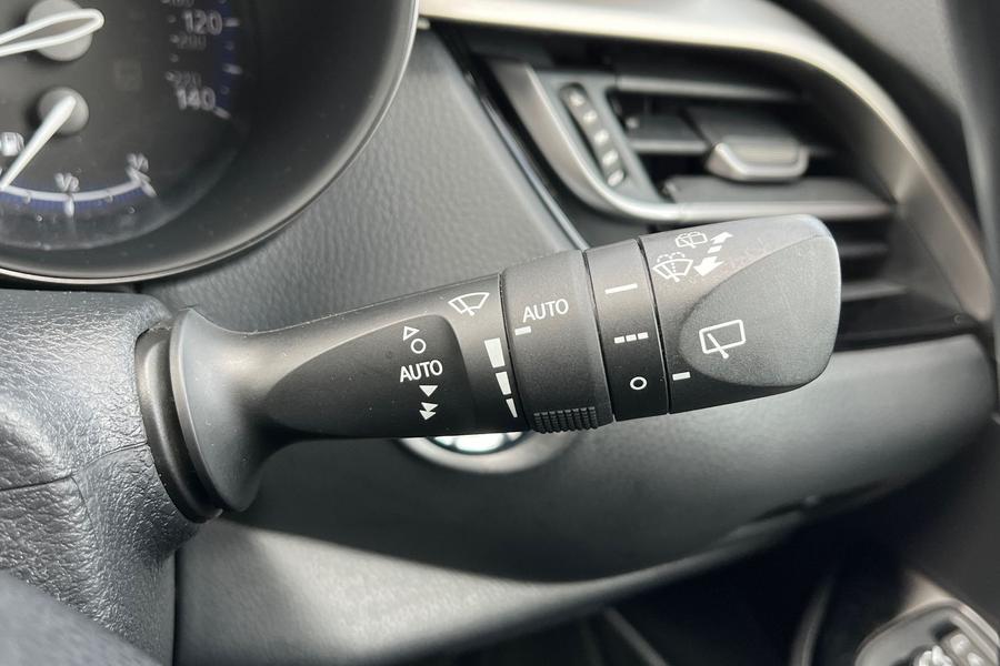 Toyota C-HR Photo autoimg-bb3c26559ee31f76cf252f14184c8db9db02a80b.jpg