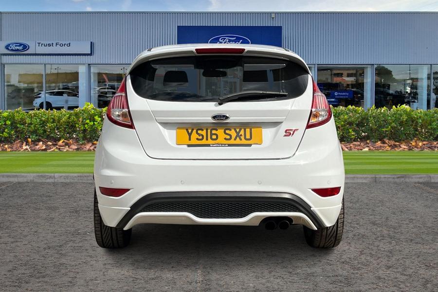 Ford FIESTA Photo autoimg-bb3f1bafc1c1974d2bc83528f15403f5044f8425.jpg